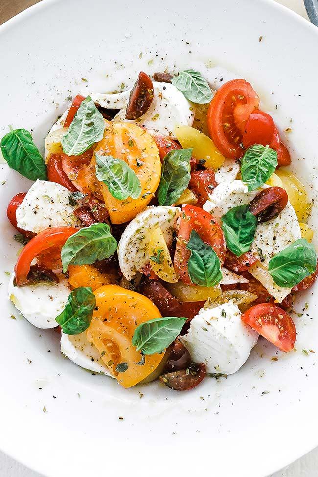 caprese salad with saffron plating