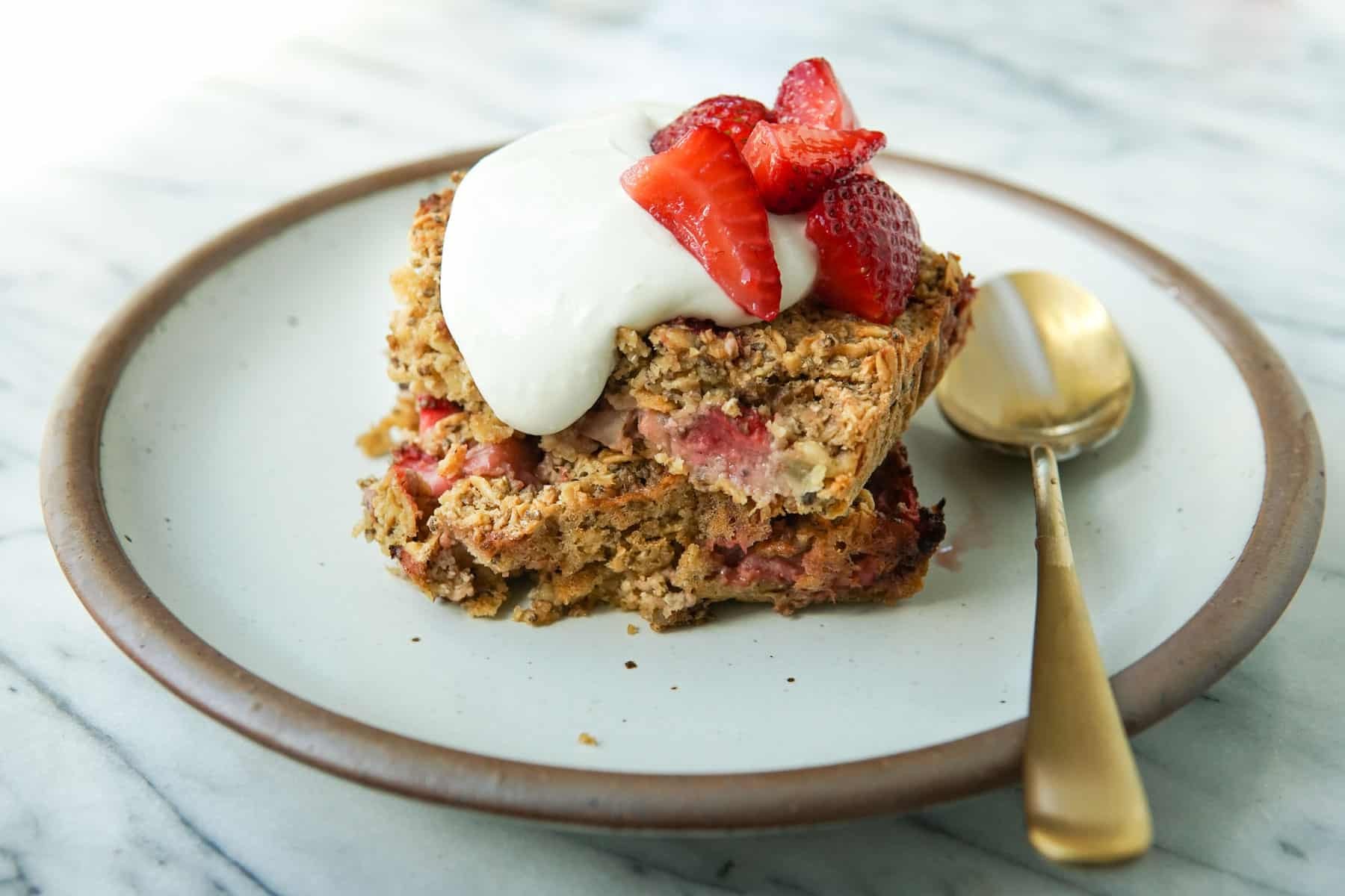 Strawberry Lemonade Oatmeal Bake